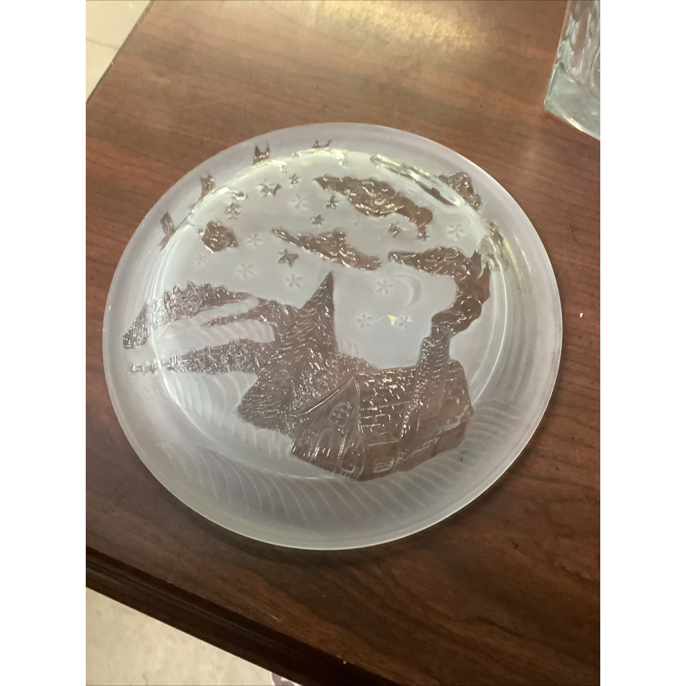 Vintage The Night Before Christmas Celebrations Crystal Clear 7” Frosted Plate - Picture 5 of 5
